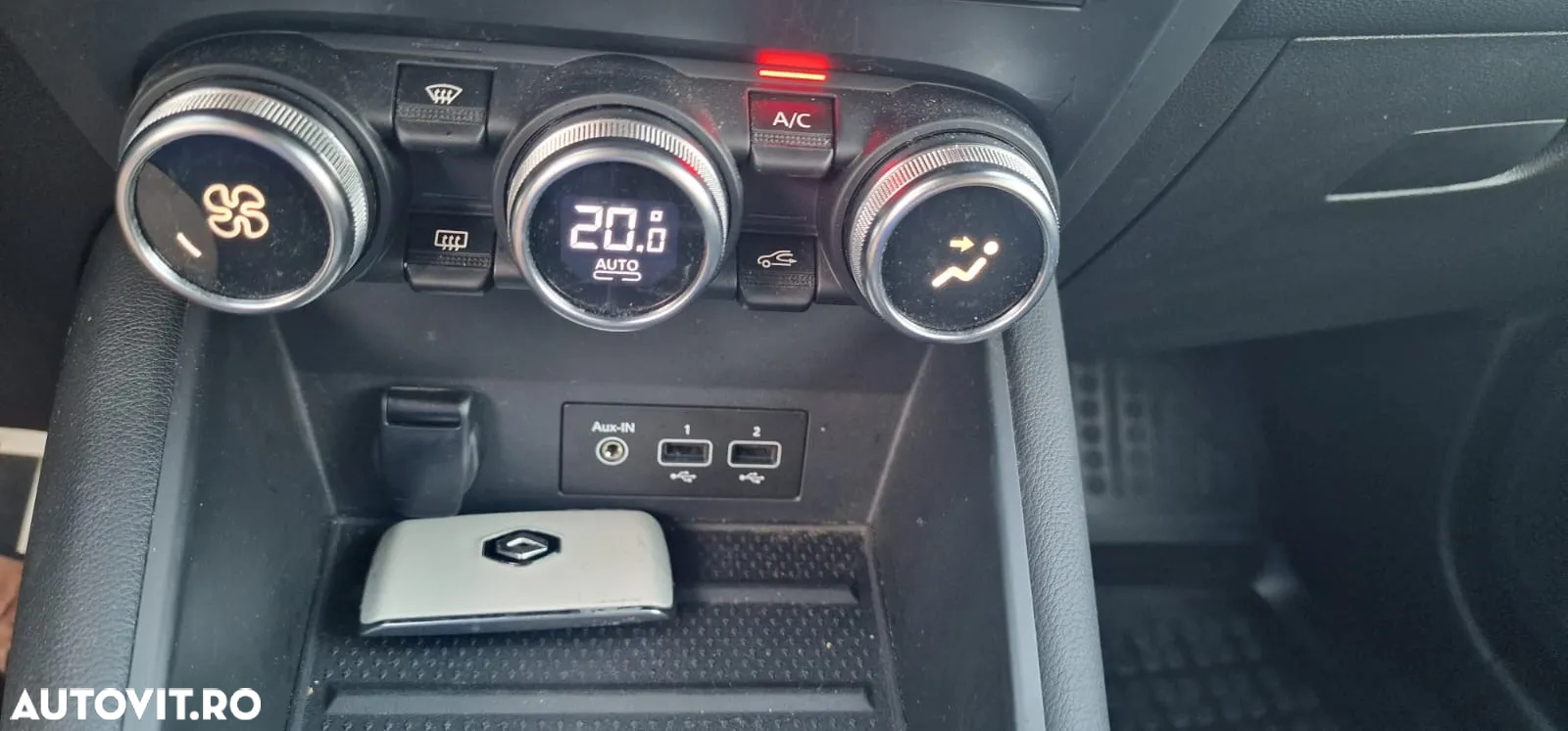 Renault Captur E-Tech Plug-In-Hybrid Intens - 27