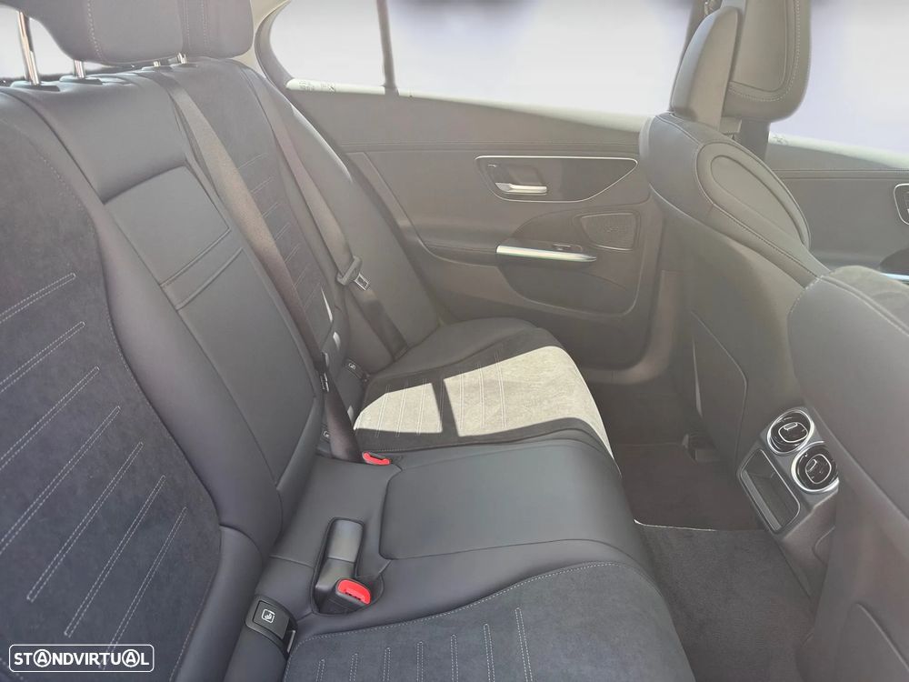 Mercedes-Benz C 300 de AMG Line - 22