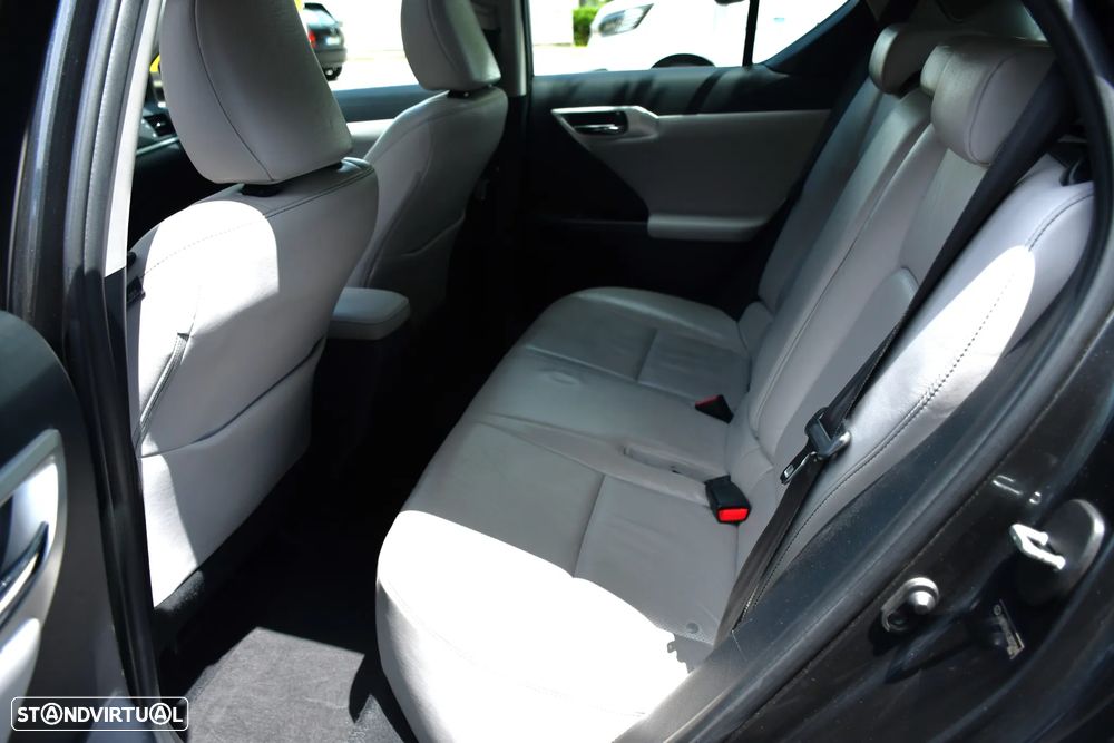 Lexus CT 200h 4E P.Executive+Tecto de Abrir - 10