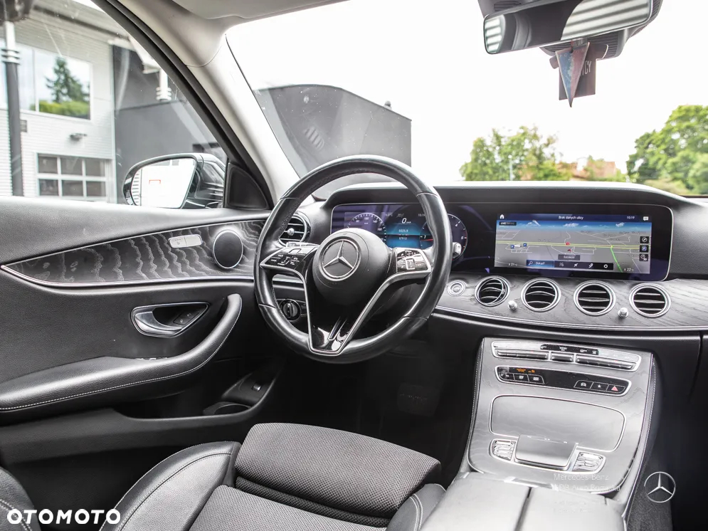 Mercedes-Benz Klasa E 220 d 4-Matic Avantgarde - 17