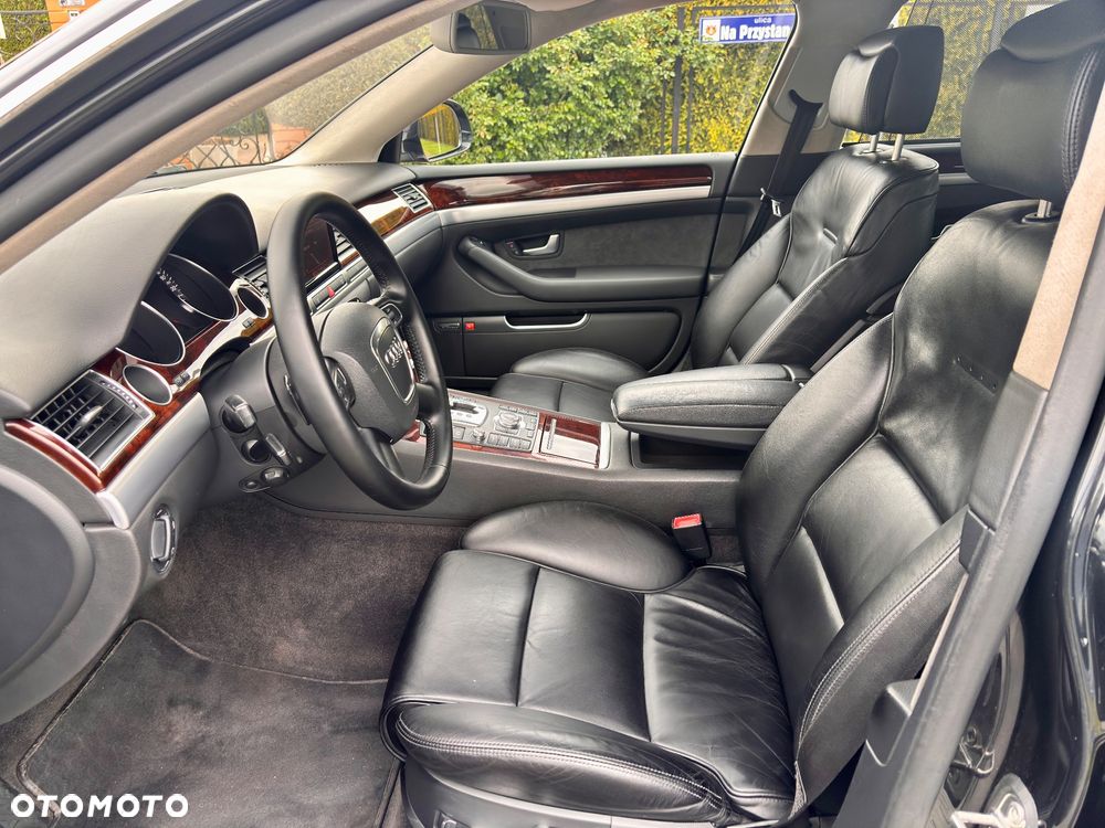 Audi A8 4.2 FSI Quattro - 17