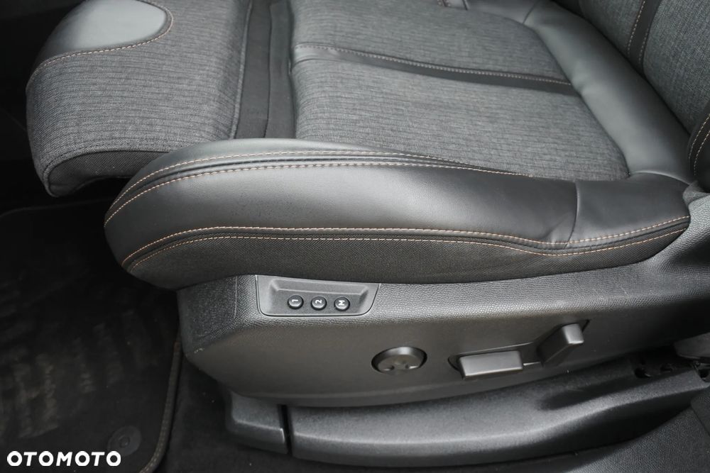 Peugeot 3008 1.5 BlueHDi Allure S&S EAT8 - 12