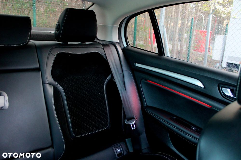 Renault Megane 1.3 TCe FAP Intens - 10