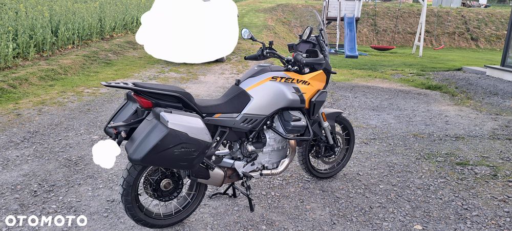 Moto Guzzi Stelvio - 4