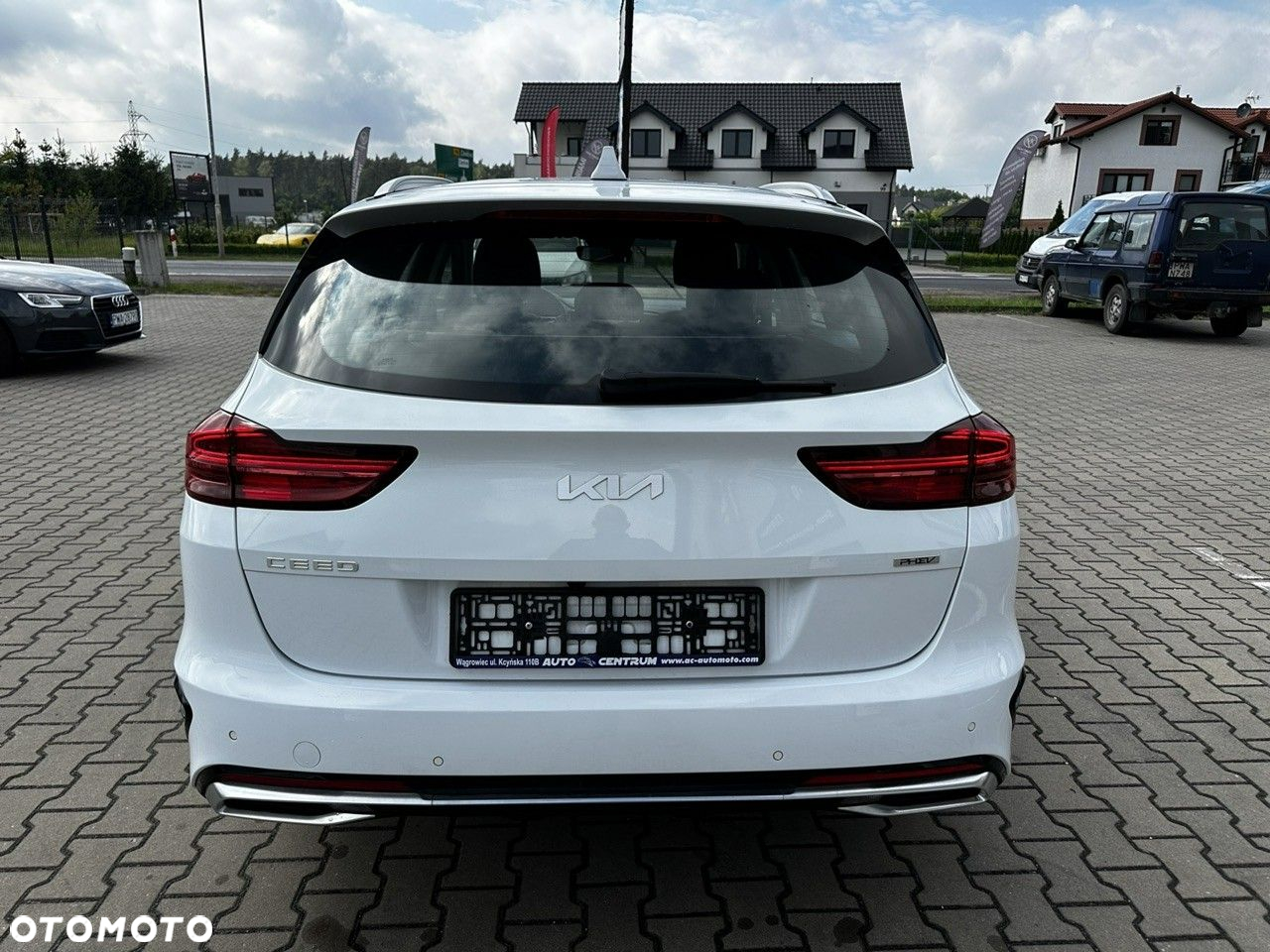 Kia Ceed 1.6 GDI PHEV L Business Line DCT - 7