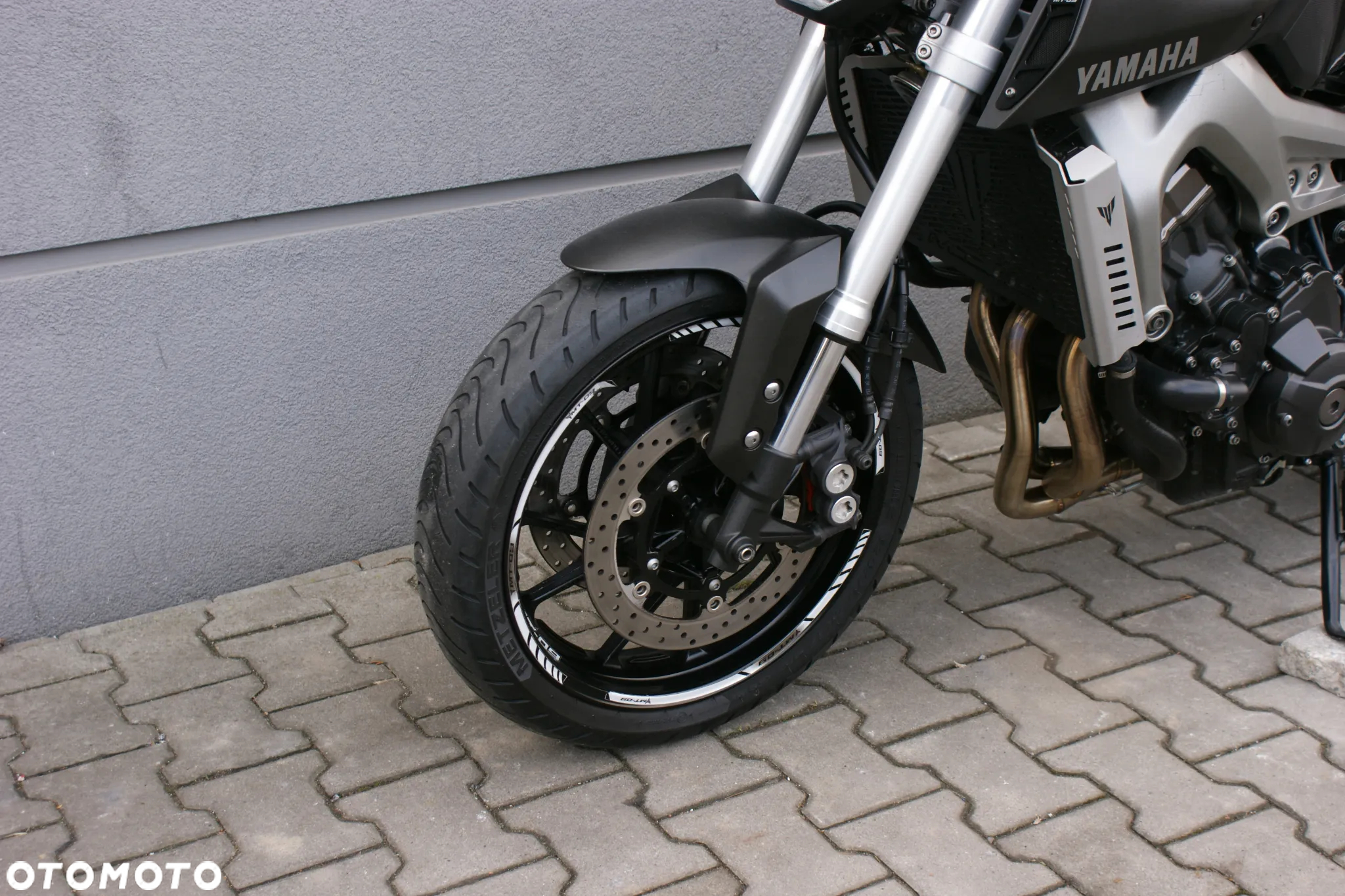 Yamaha MT - 17