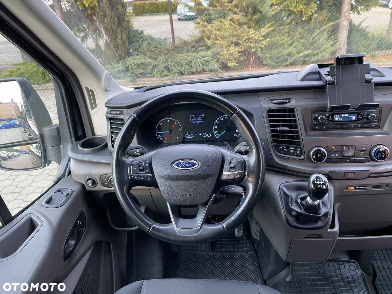 Ford Transit - 12