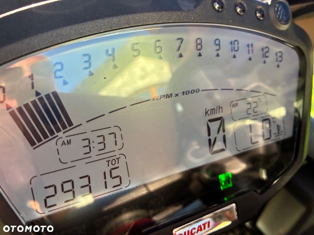 Ducati 848 - 6