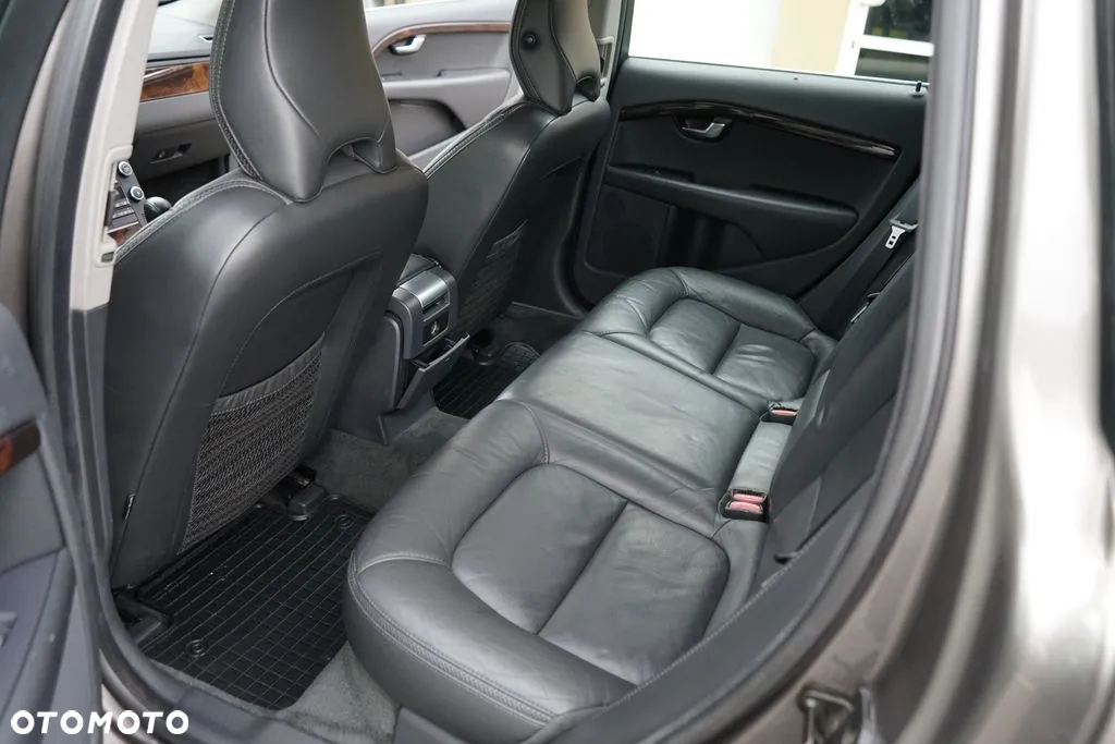 Volvo XC 70 DRIVe Momentum - 16