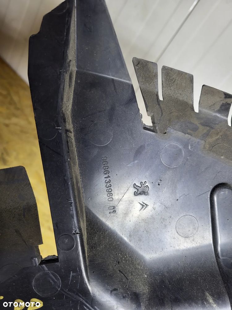 Kierownica powietrza prawa Peugeot 5008 I - 3