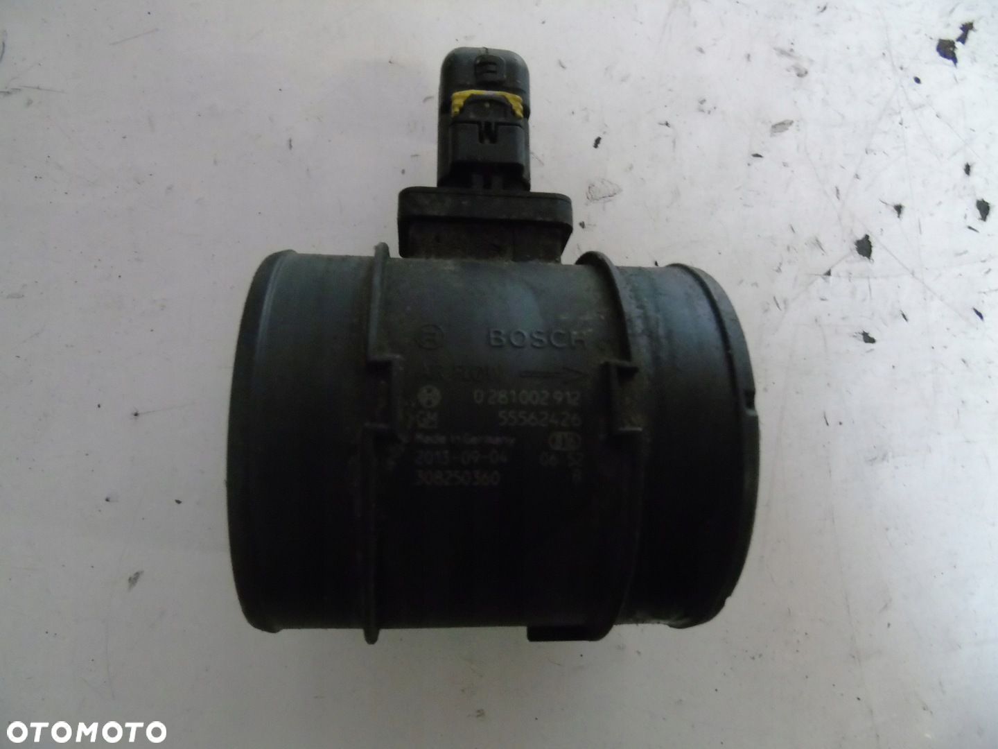 PRZEPŁYWOMIERZ POWIETRZA OPEL ZAFIRA C 55562426 - 1