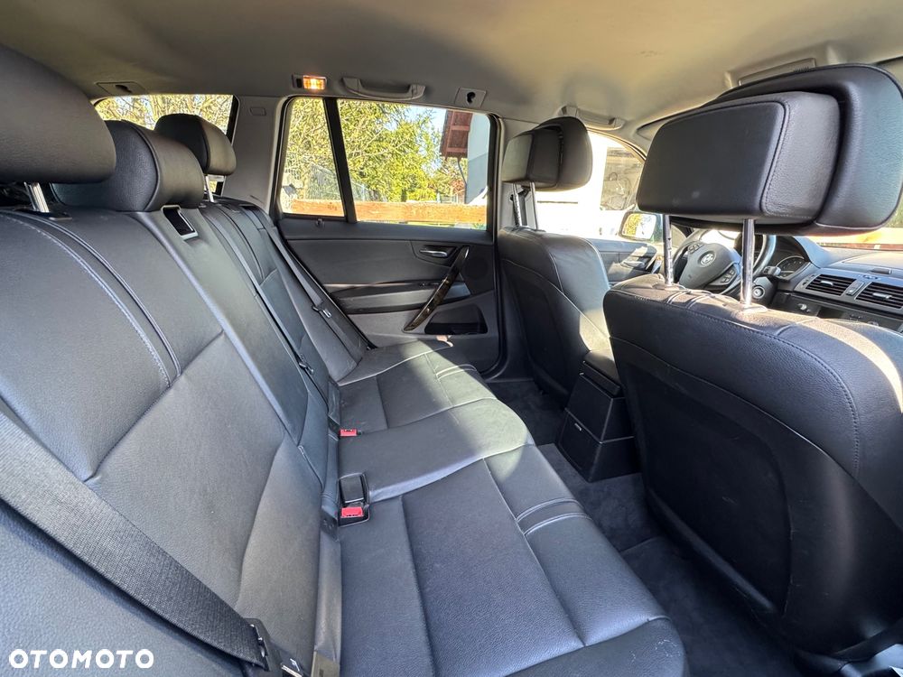 BMW X3 2.5si - 9