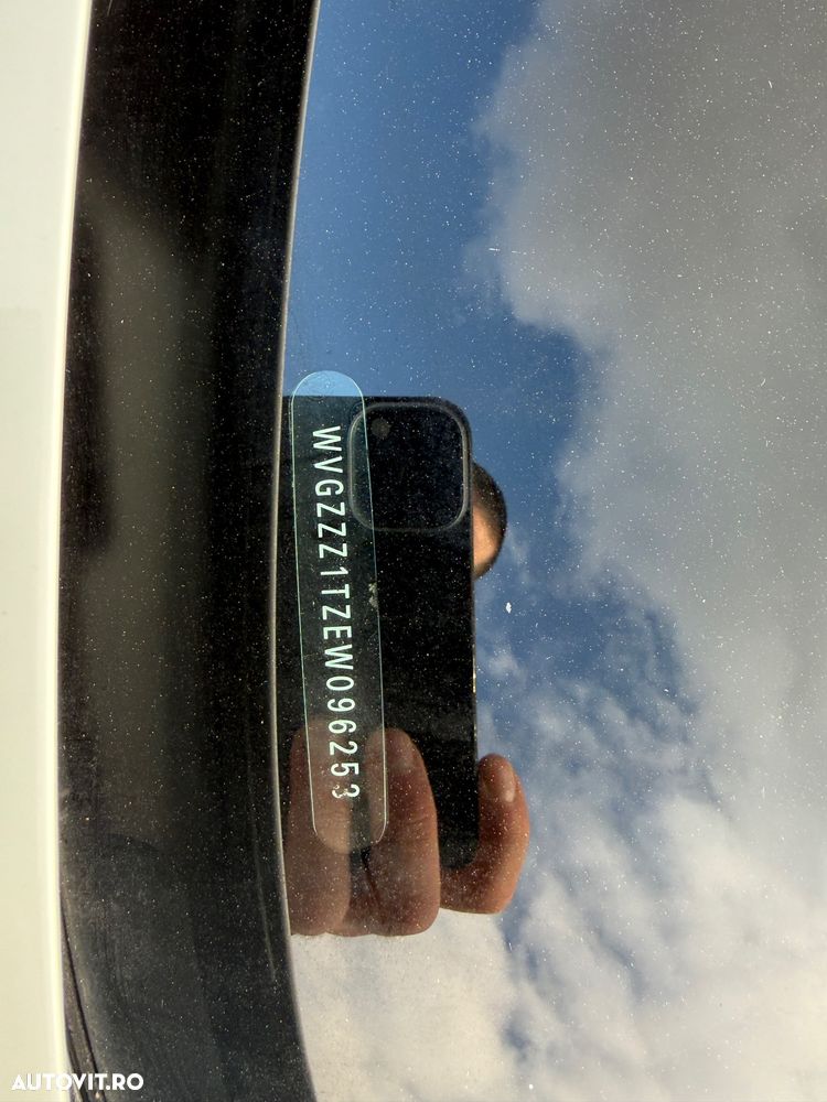 Volkswagen Touran 2.0 TDI DPF DSG Comfortline - 17