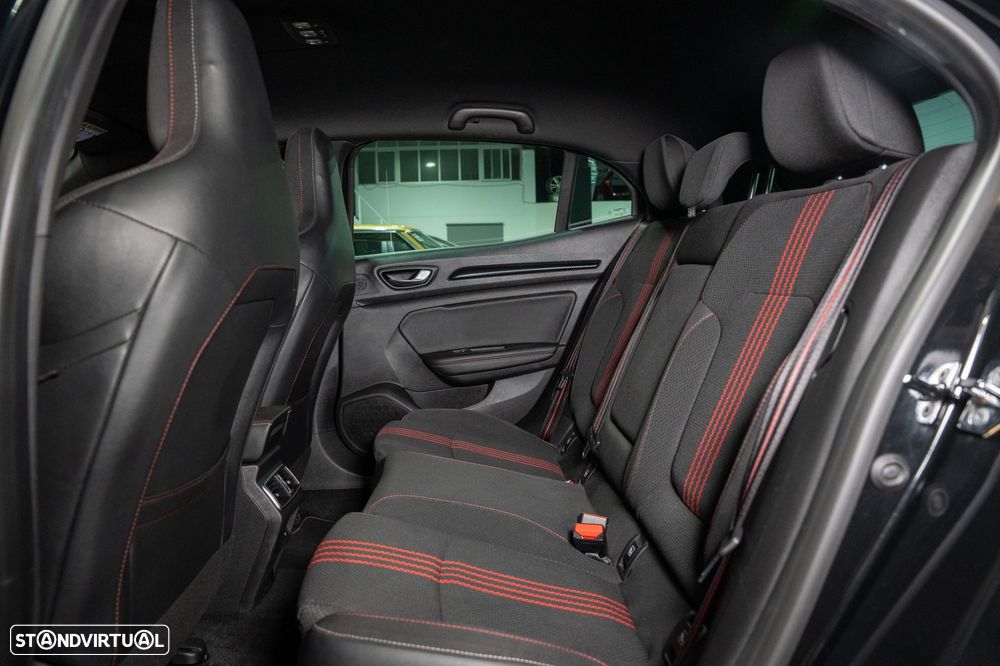 Renault Mégane 1.5 Blue dCi R.S. Line EDC - 24