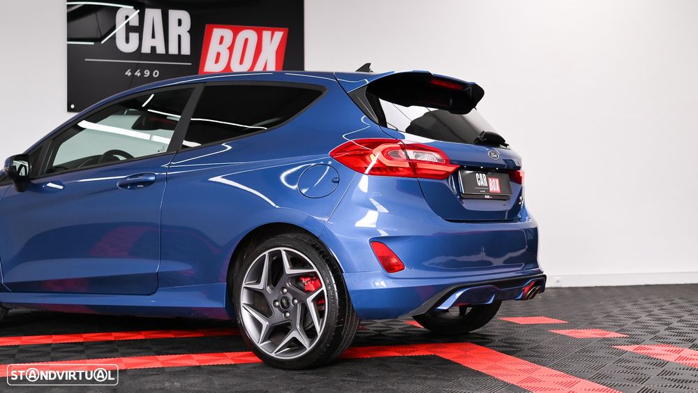 Ford Fiesta 1.5 EcoBoost S&S ST X - 18