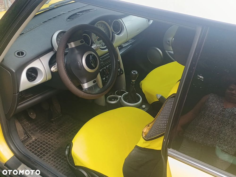MINI Cooper Standard - 3