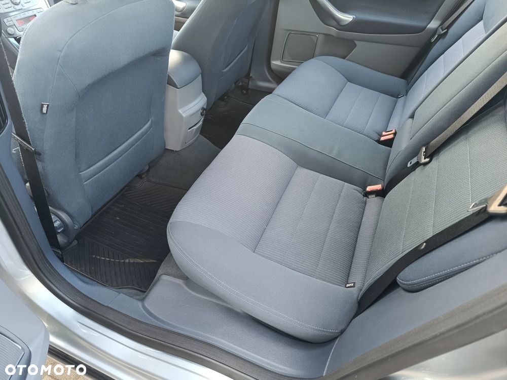 Ford Mondeo 2.0 Titanium - 12