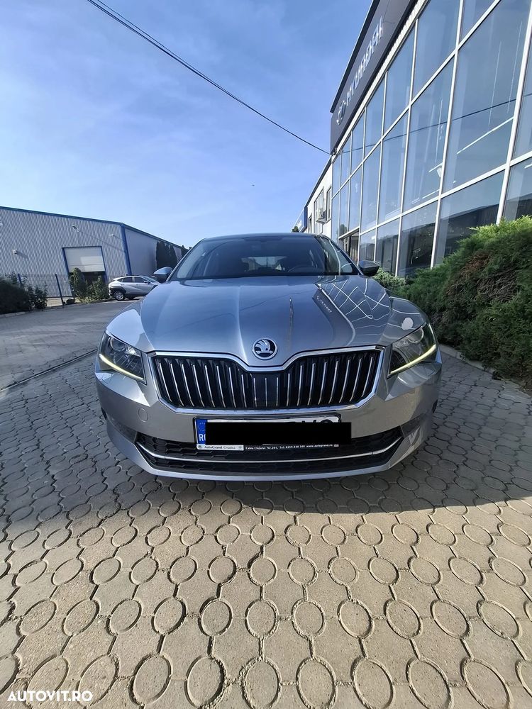 Skoda Superb 2.0 TDI DSG Style - 2