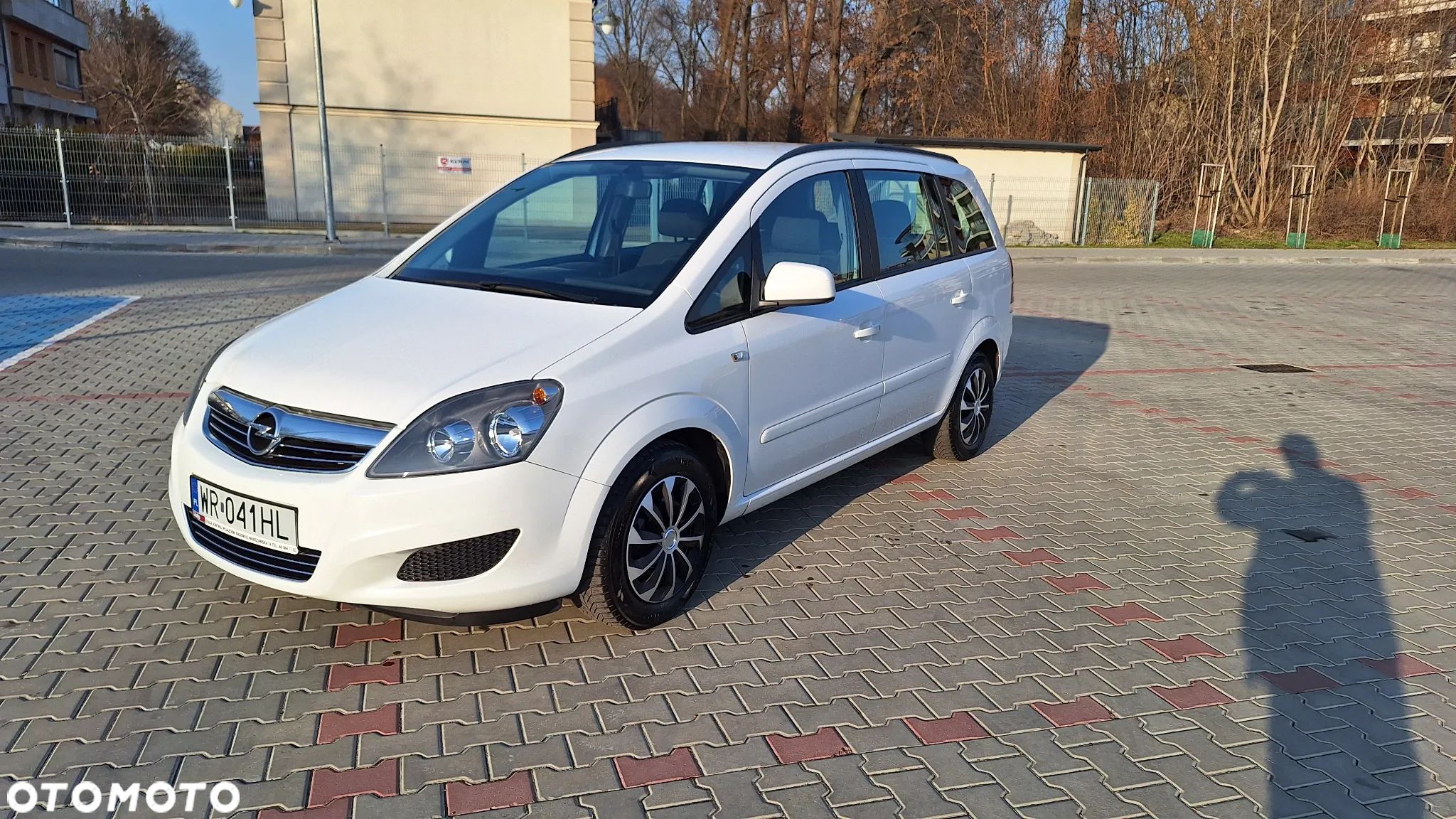 Opel Zafira 1.8 Enjoy - 1