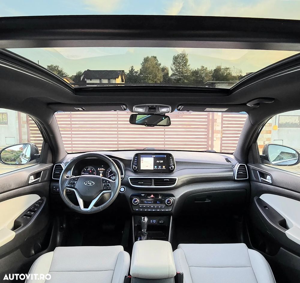 Hyundai Tucson 2.0 CRDI 4WD 6AT Luxury Pack+ - 17