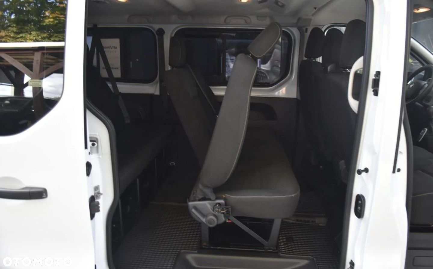 Renault Trafic - 12