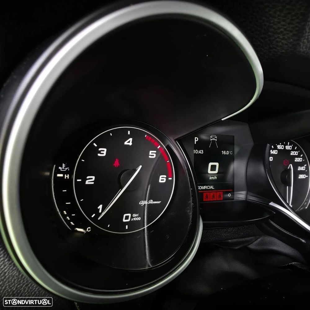 Alfa Romeo Stelvio 2.2 D Super AT8 - 16