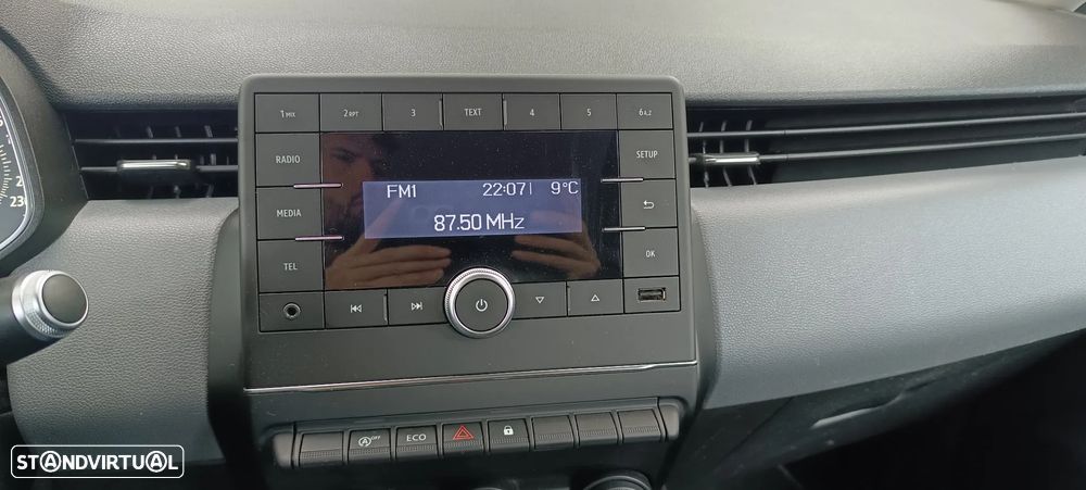 Renault Clio 1.0 TCe Zen Bi-Fuel - 17