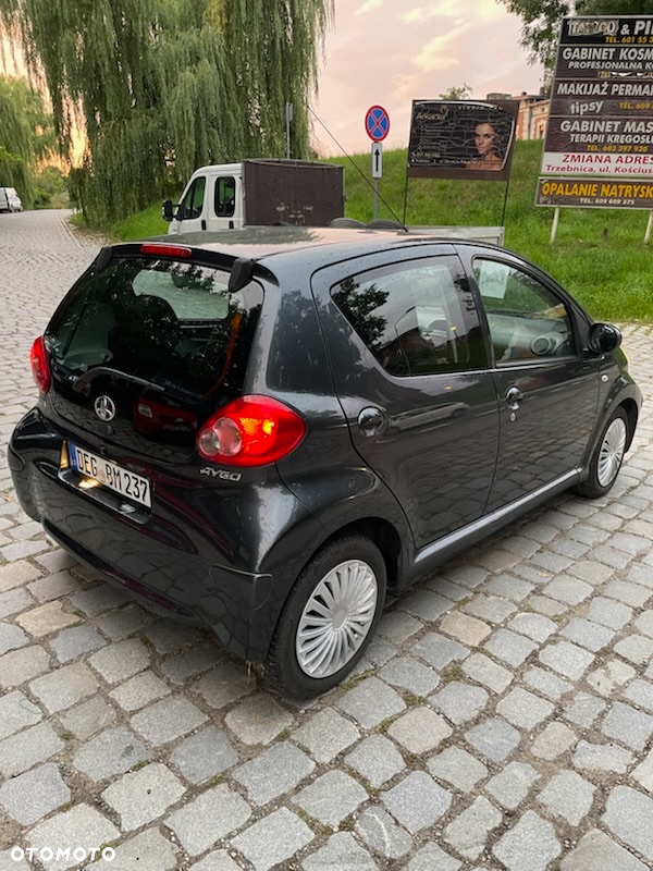 Toyota Aygo - 4