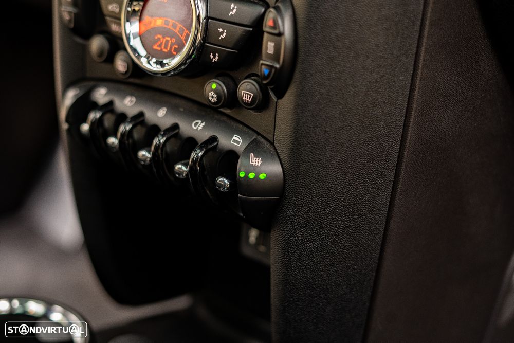 MINI 3 Portas Cooper D - 22