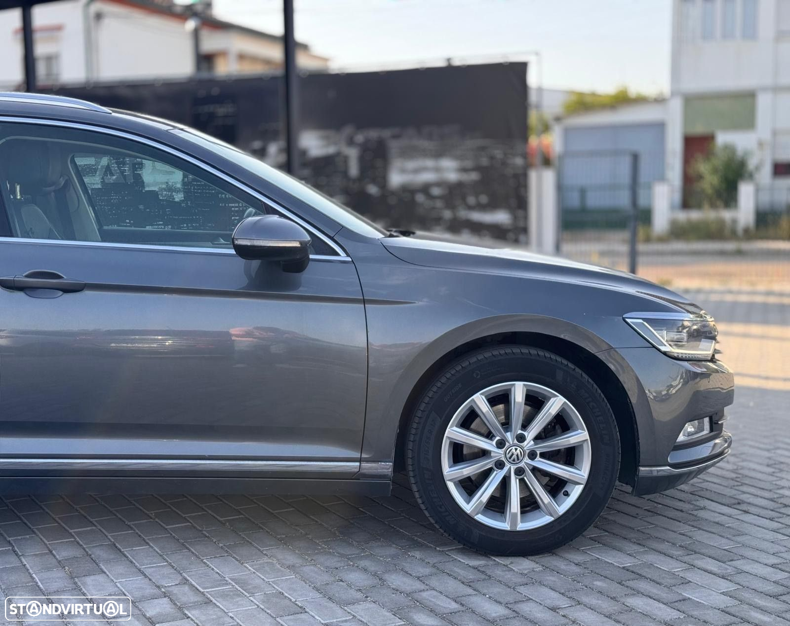VW Passat Variant 2.0 TDi Highline - 9
