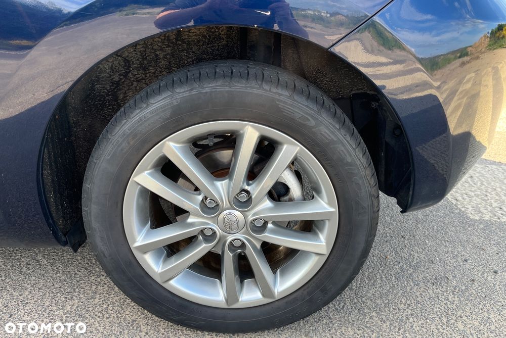 Toyota Auris 1.6 VVT-i Team - 17