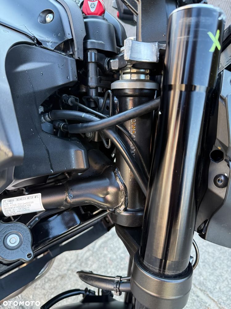 Yamaha MT - 33