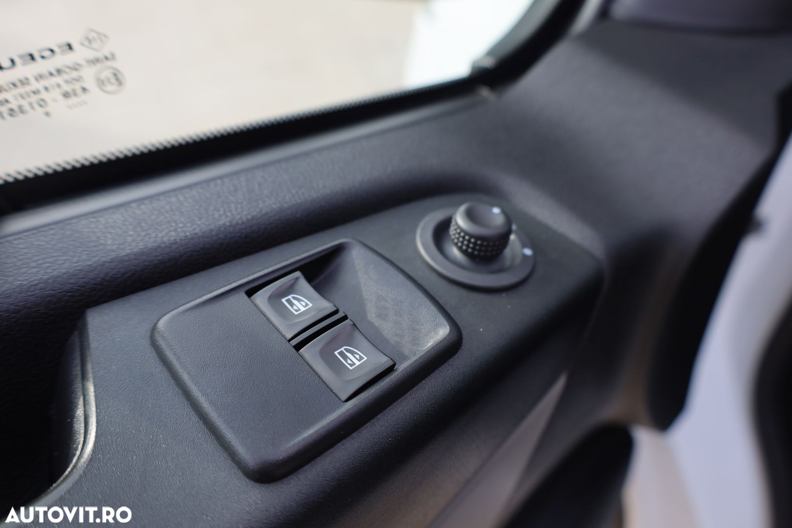 Renault Trafic - 19