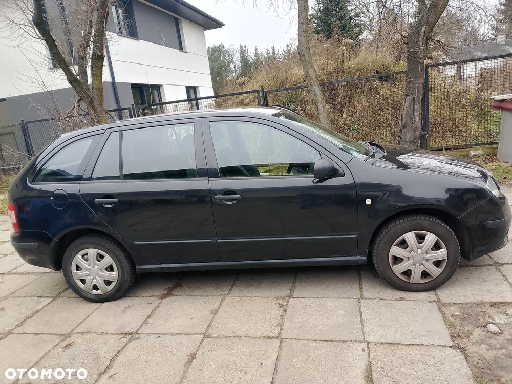 Skoda Fabia 1.2 HTP Classic - 4