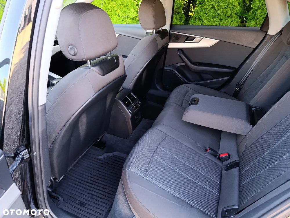 Audi A4 Limousine 35 TDI mHEV Advanced S tronic - 16
