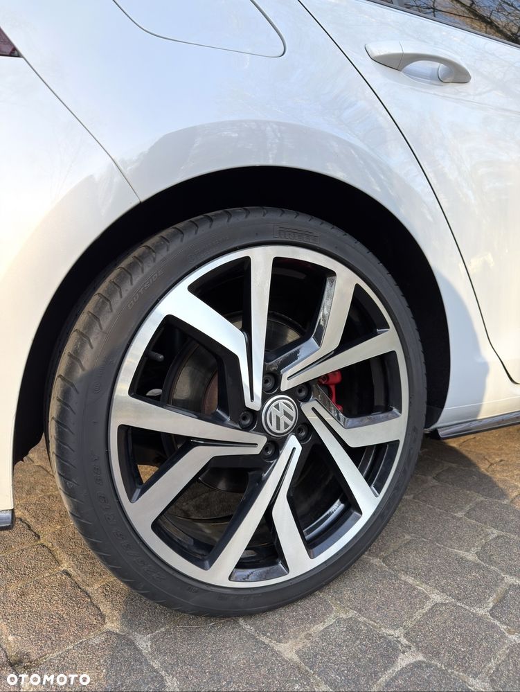 Volkswagen Golf GTI (BlueMotion Technology) DSG - 9