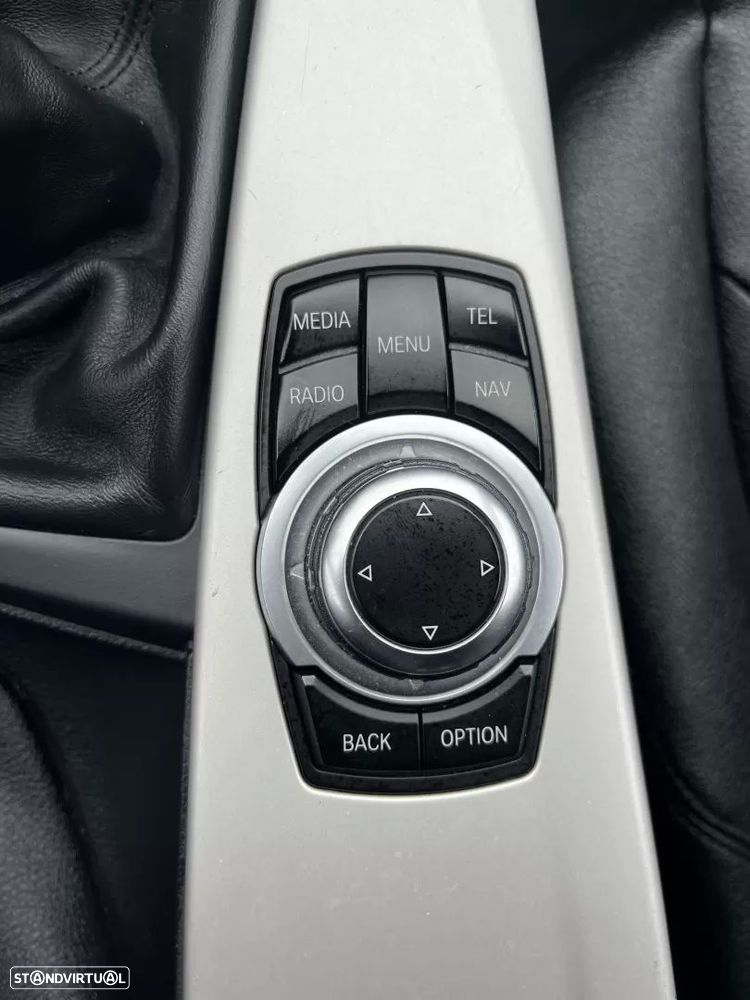 BMW 320 d Touring Line Sport - 35