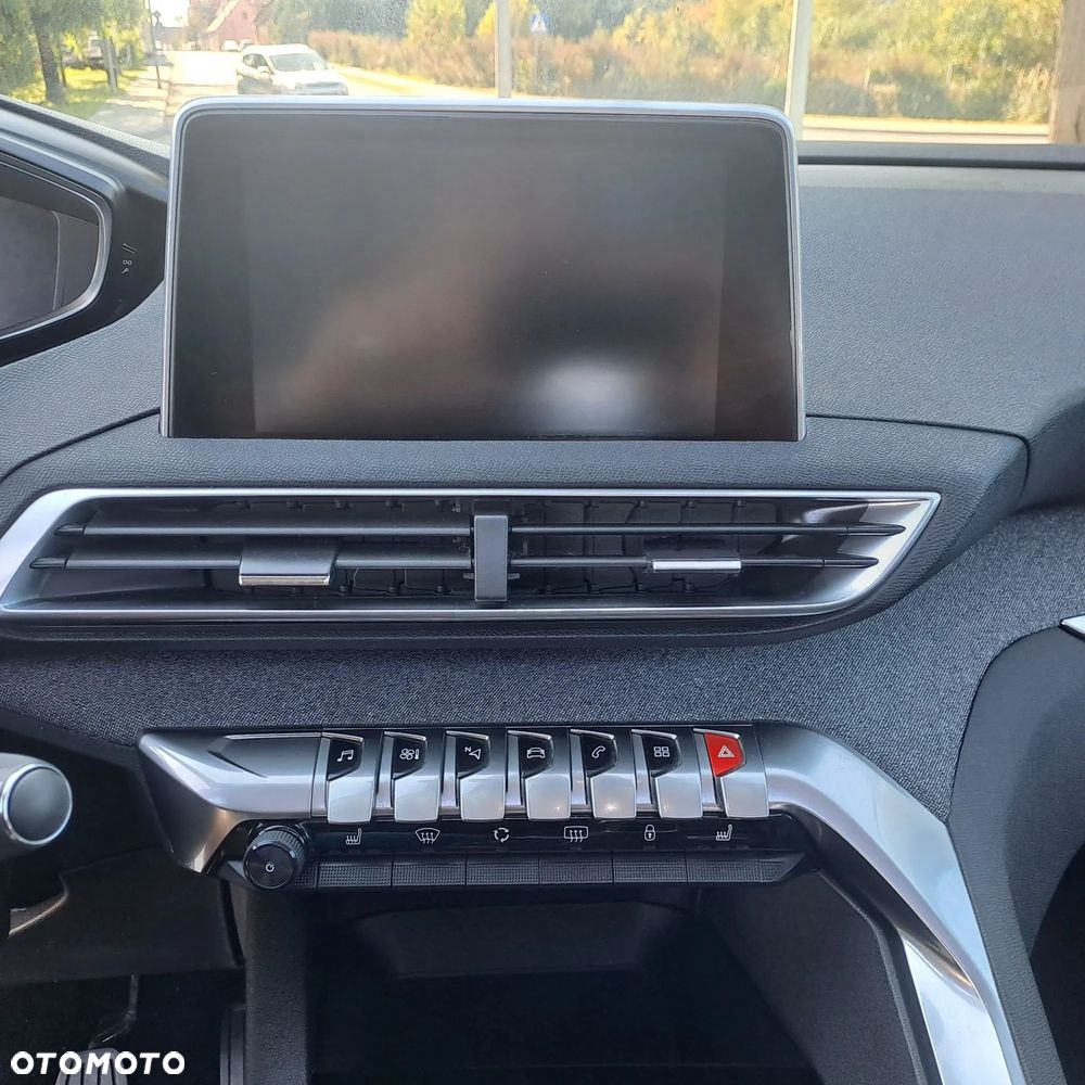 Peugeot 5008 1.2 PureTech Allure S&S - 23
