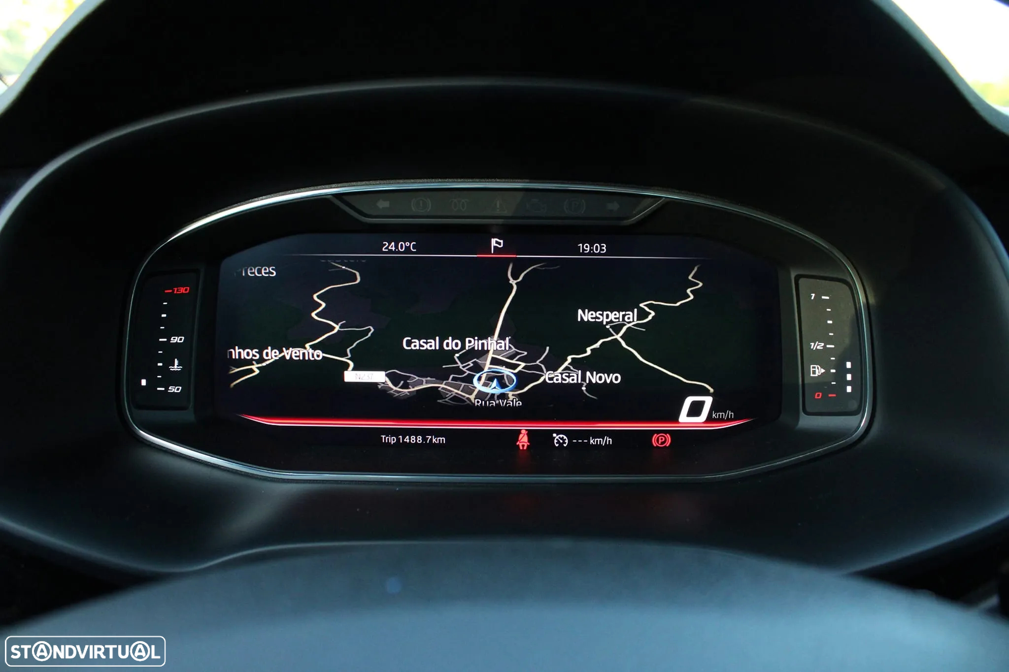 SEAT Leon 1.6 TDI FR S/S - 8