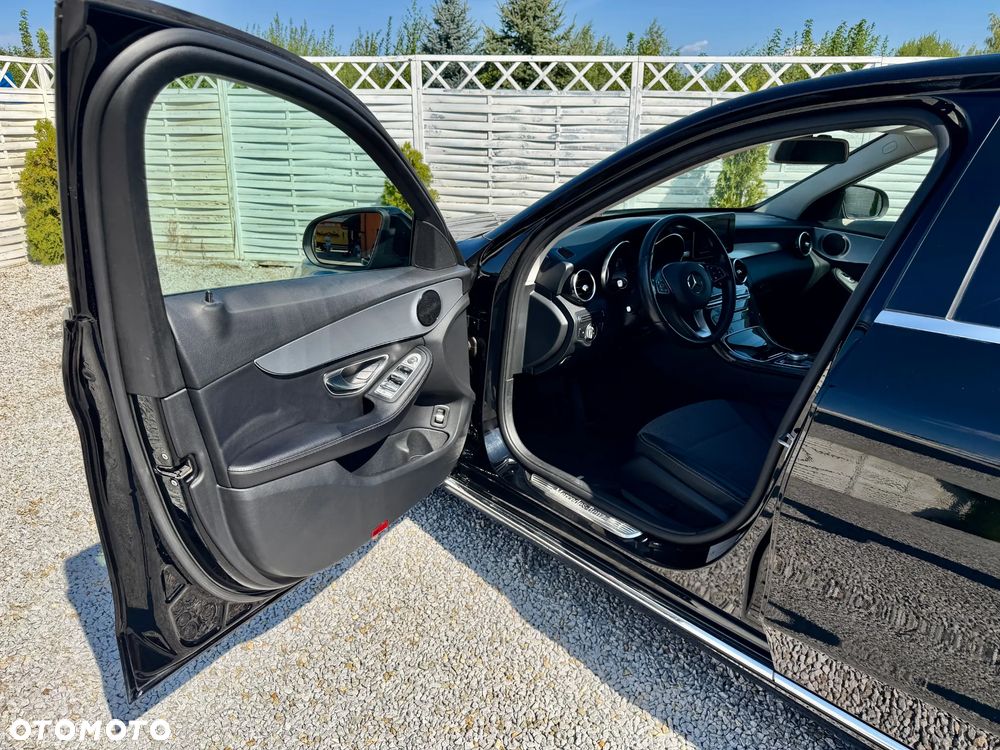 Mercedes-Benz Klasa C 180 7G-TRONIC - 30