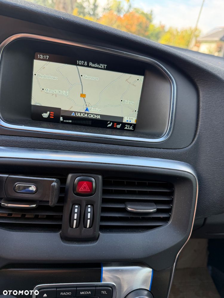 Volvo V40 - 20