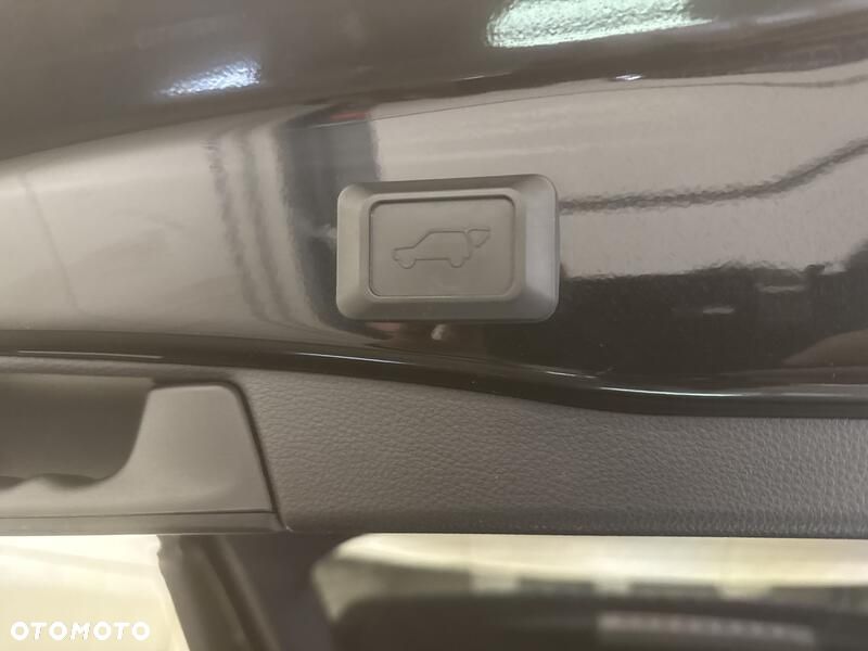 Toyota RAV4 2.5 Hybrid Comfort 4x2 - 23