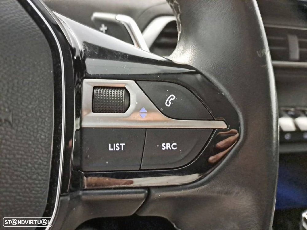 Peugeot 3008 1.2 PureTech Allure Pack EAT8 - 16