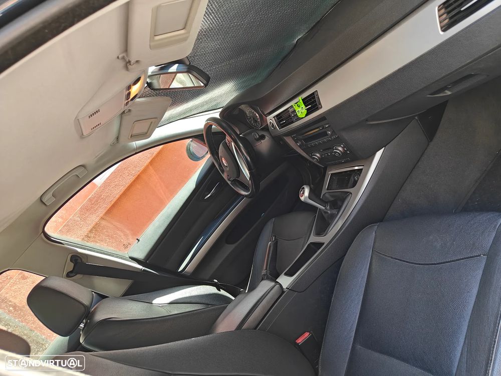 BMW 320 d - 5