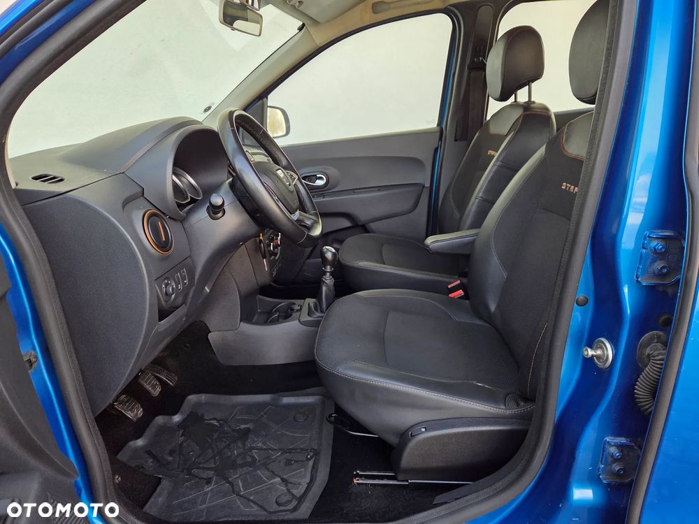 Dacia Lodgy dCi 110 Stepway Celebration - 8
