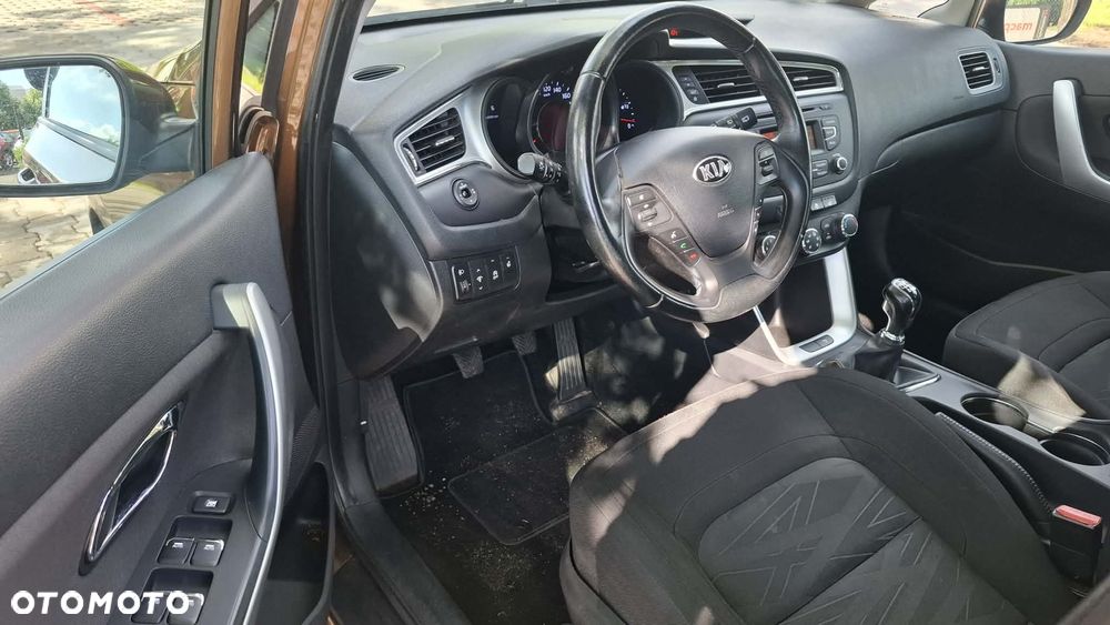 Kia Ceed - 6