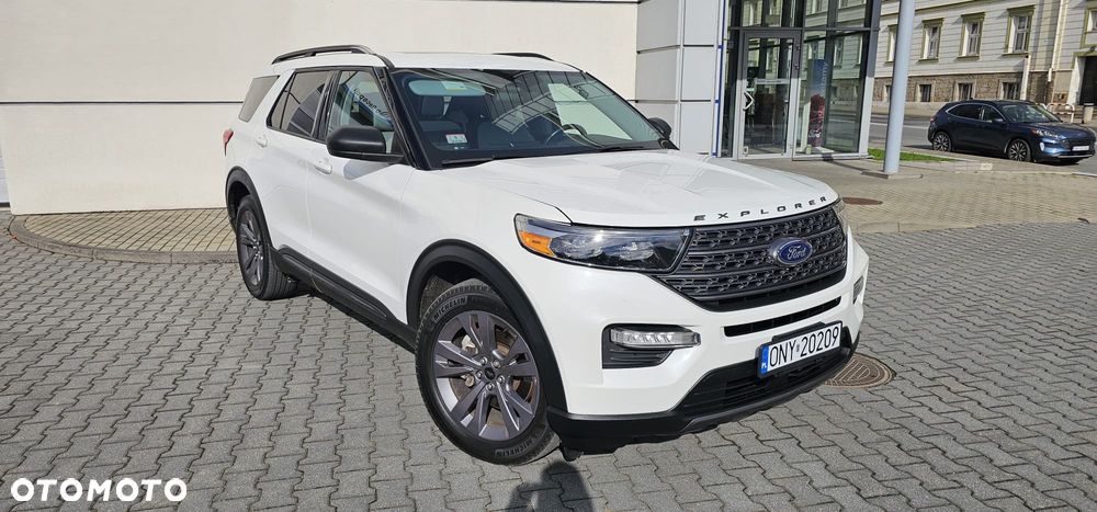 Ford Explorer - 4