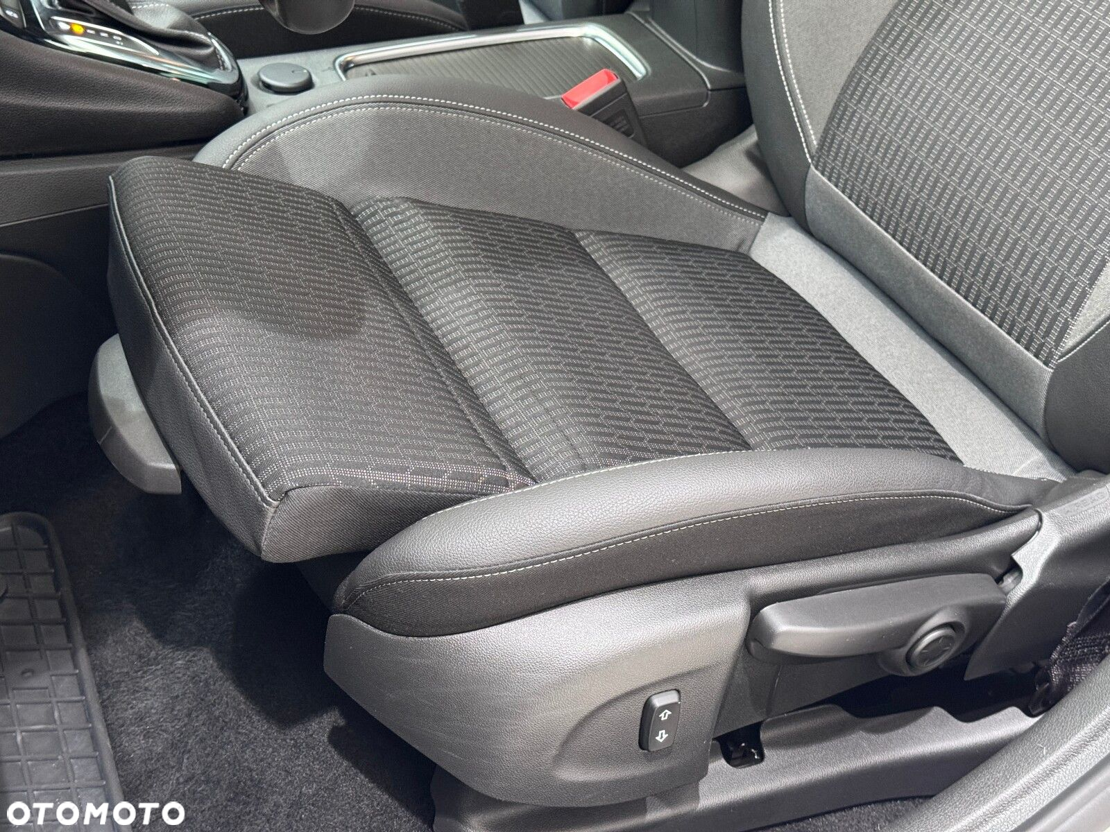 Opel Astra V 1.5 CDTI Business Elegance S&S - 11