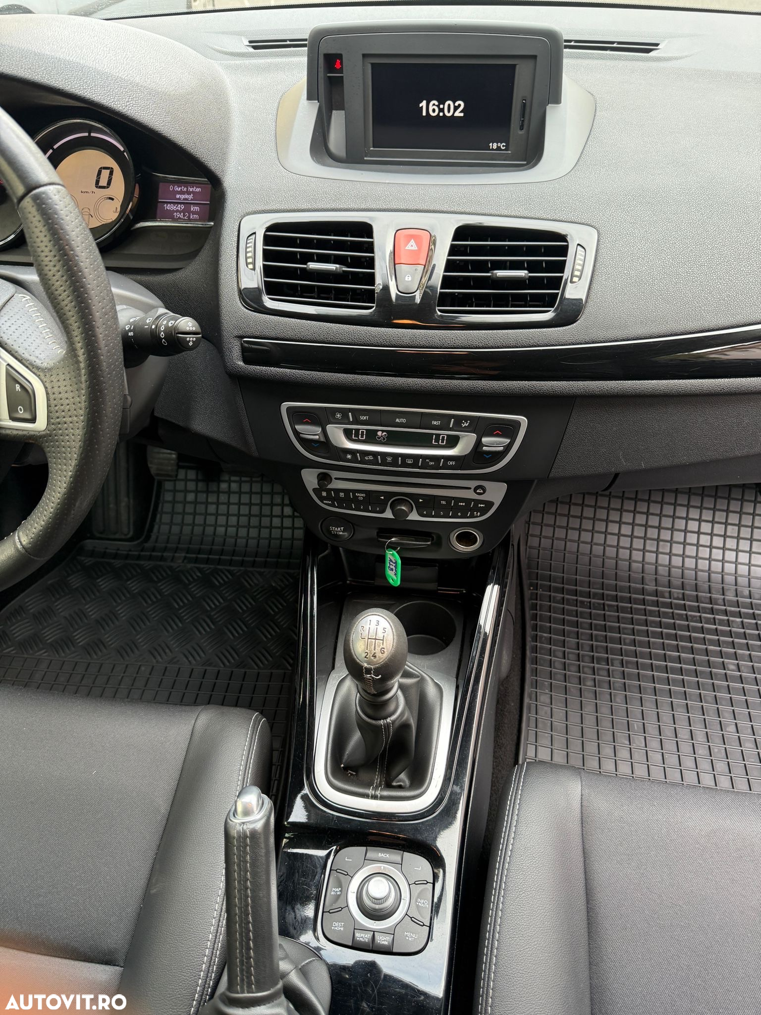 Renault Megane TCe 130 BOSE Edition - 8