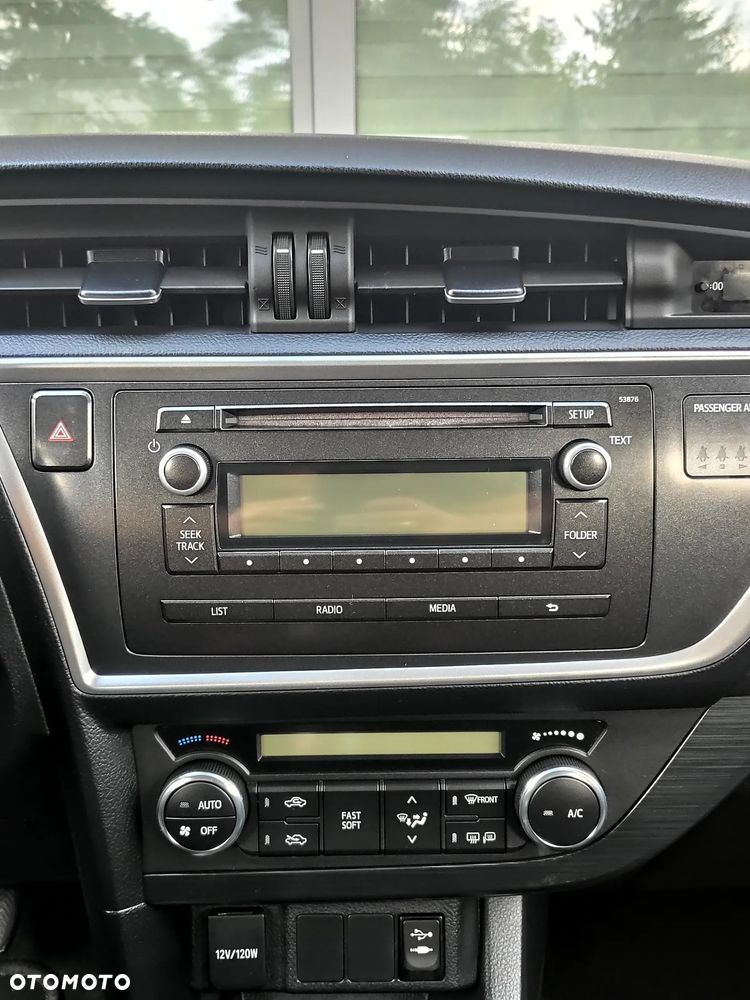 Toyota Auris 1.33 VVT-i Comfort - 18